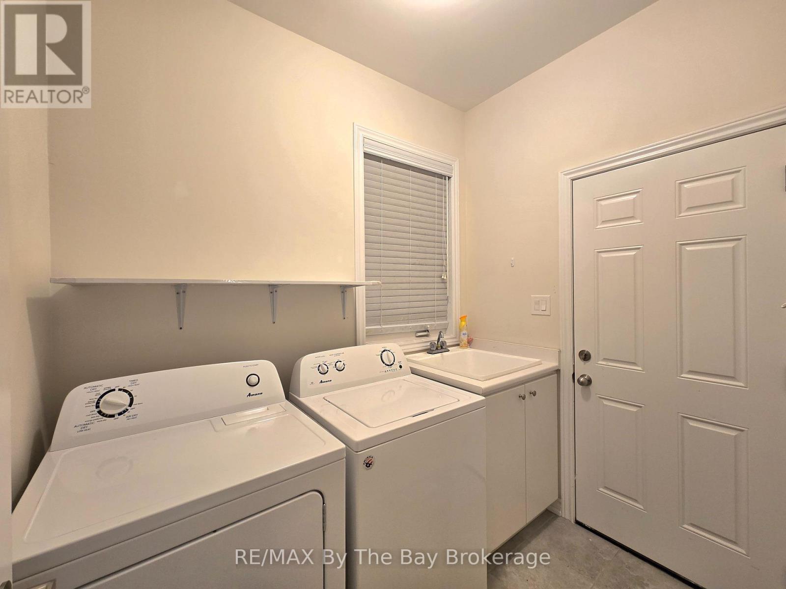 3 Cristiano Avenue, Wasaga Beach, Ontario  L9Y 1P2 - Photo 33 - S12481495