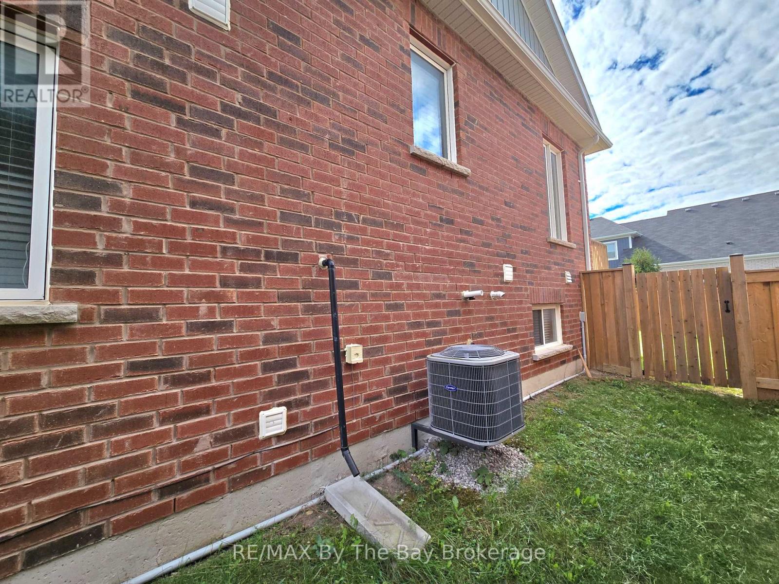 3 Cristiano Avenue, Wasaga Beach, Ontario  L9Y 1P2 - Photo 37 - S12481495