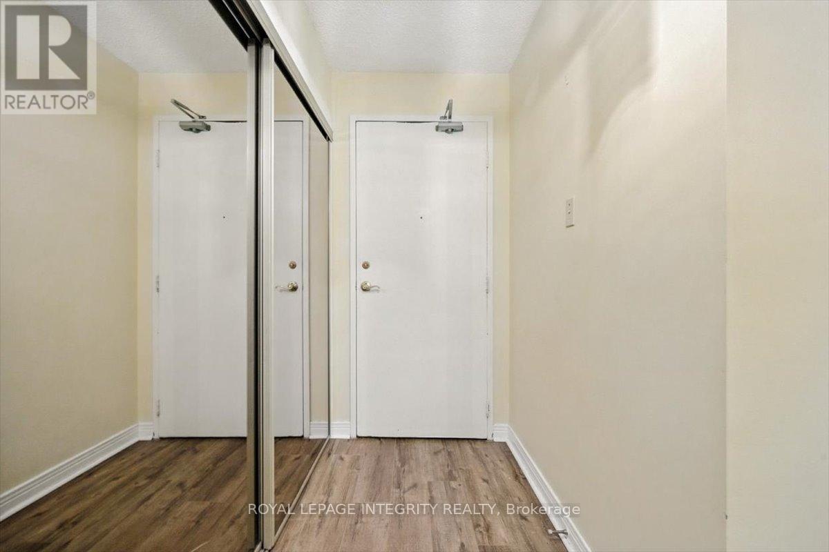 109 - 158a Mcarthur Avenue, Ottawa, Ontario  K1L 7E7 - Photo 8 - X12332633