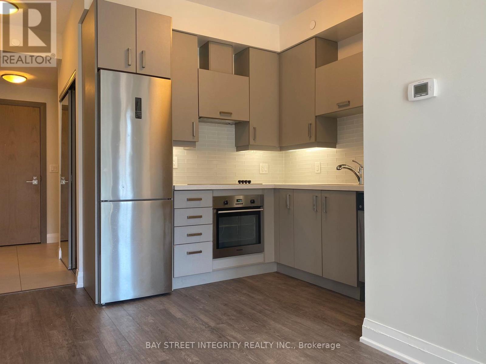 329 - 28 UPTOWN DRIVE, Markham, Ontario