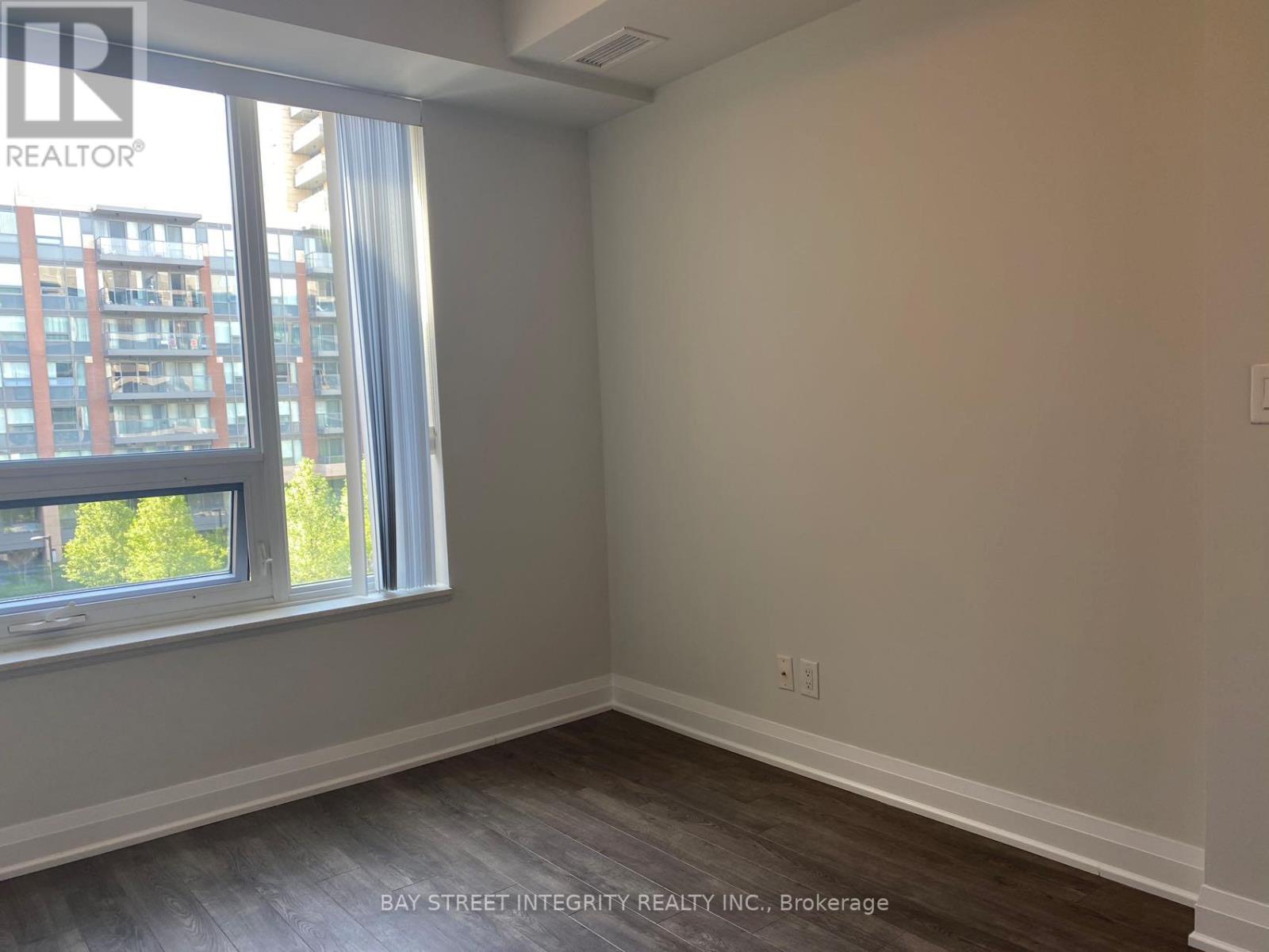 329 - 28 Uptown Drive, Markham, Ontario  L3R 5M8 - Photo 5 - N12481391