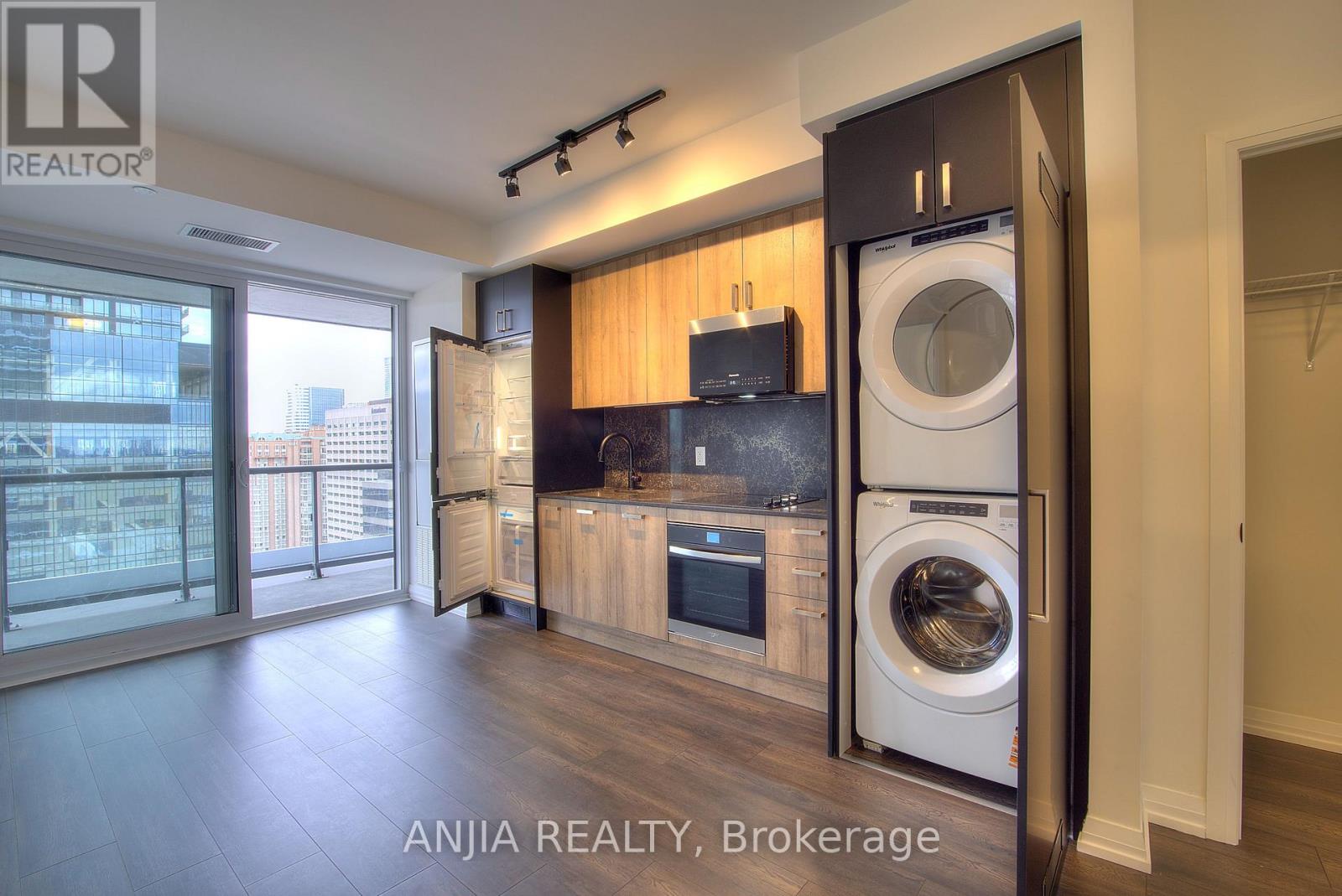 2204 - 280 Dundas Street, Toronto, Ontario  M5T 0E3 - Photo 10 - C12477387