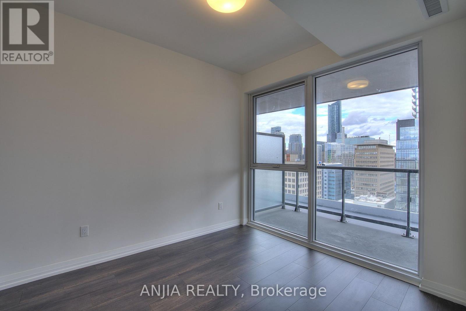 2204 - 280 Dundas Street, Toronto, Ontario  M5T 0E3 - Photo 14 - C12477387