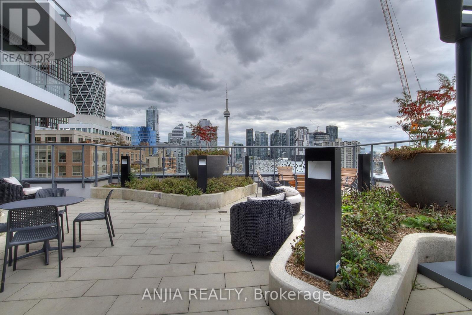2204 - 280 Dundas Street, Toronto, Ontario  M5T 0E3 - Photo 21 - C12477387