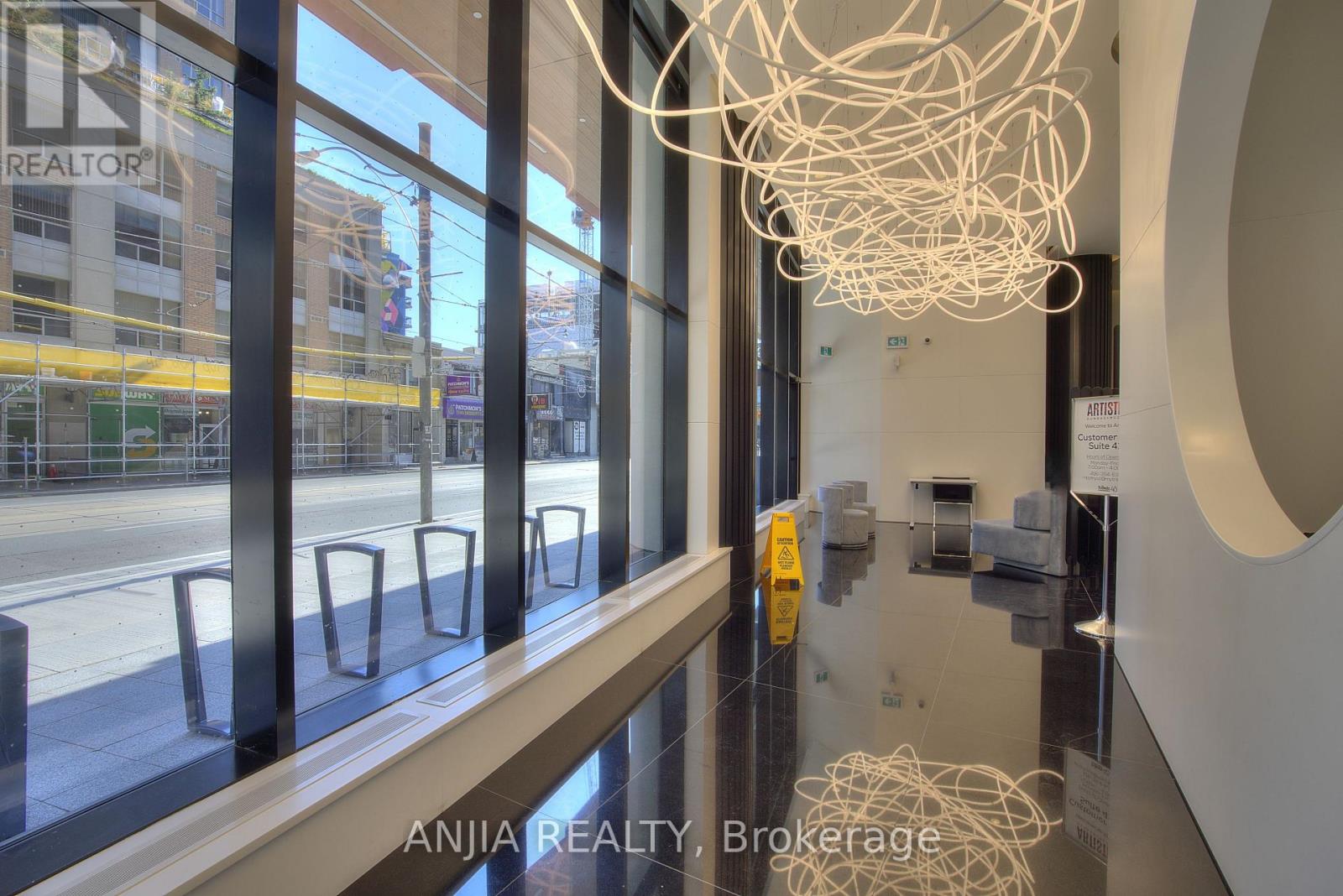 2204 - 280 Dundas Street, Toronto, Ontario  M5T 0E3 - Photo 6 - C12477387
