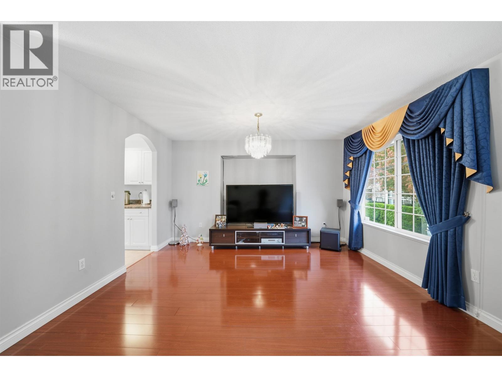 3221 Raleigh Street, Port Coquitlam, British Columbia  V3C 3J4 - Photo 4 - R3061668