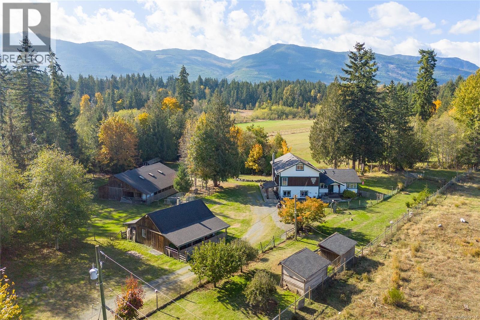 1445 Mclean Rd, Errington, British Columbia  V0R 1V0 - Photo 3 - 1018151