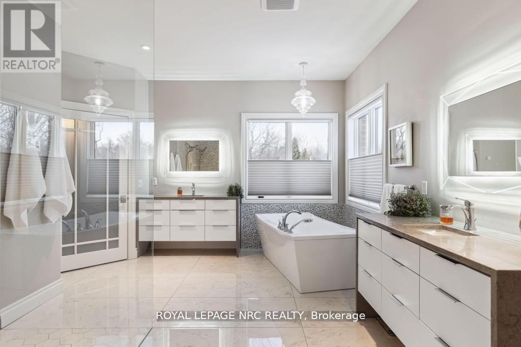 880 Metler Road, Pelham, Ontario  L0S 1C0 - Photo 21 - X12443686