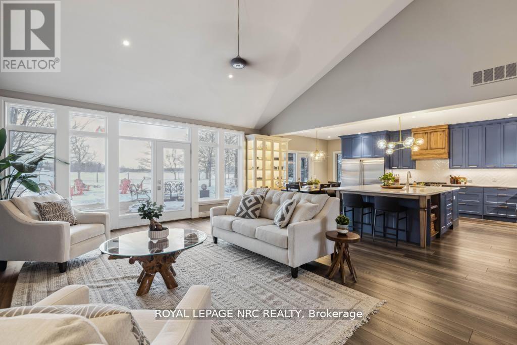 880 Metler Road, Pelham, Ontario  L0S 1C0 - Photo 14 - X12443725