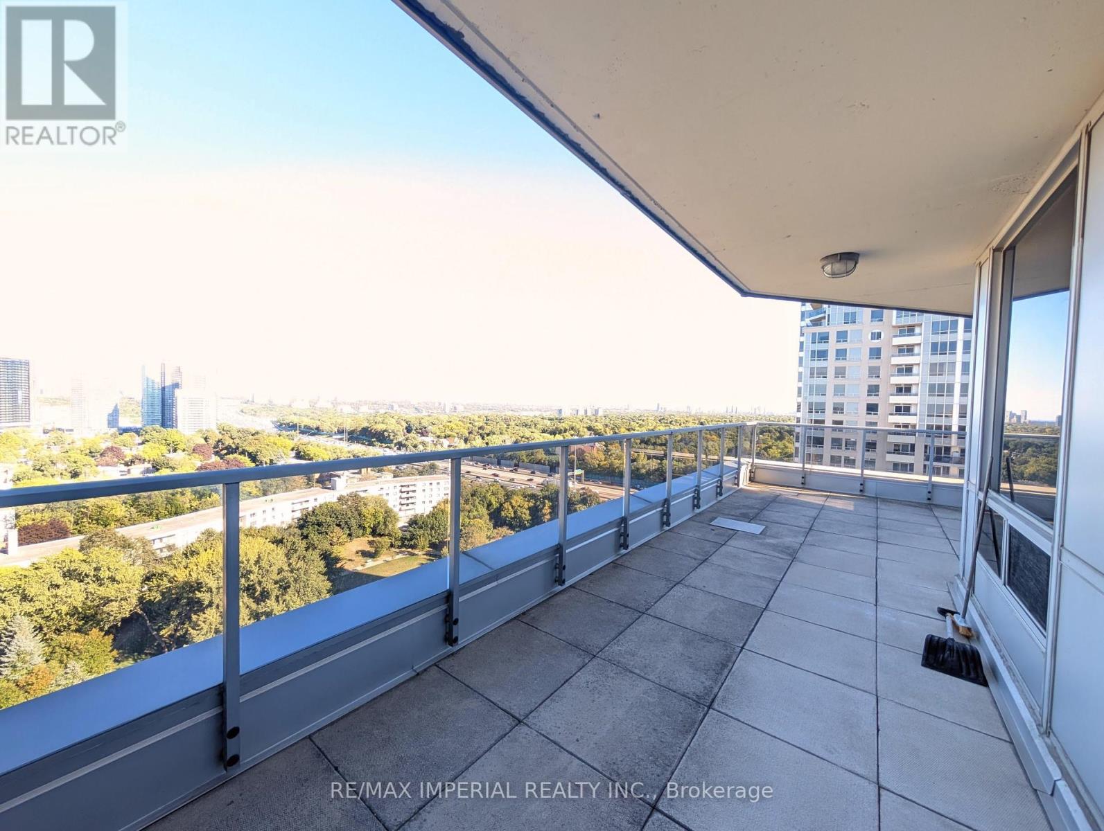 1906 - 8 Rean Drive, Toronto, Ontario  M2K 3B9 - Photo 17 - C12417625