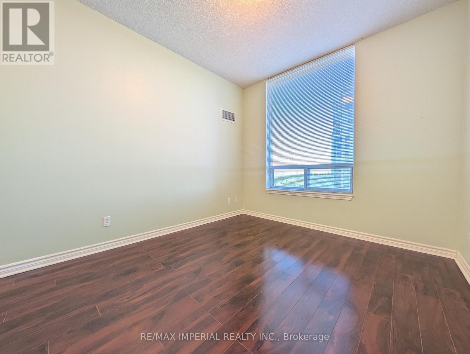 1906 - 8 Rean Drive, Toronto, Ontario  M2K 3B9 - Photo 23 - C12417625
