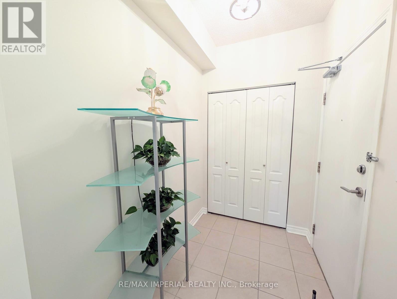 1906 - 8 Rean Drive, Toronto, Ontario  M2K 3B9 - Photo 9 - C12417625