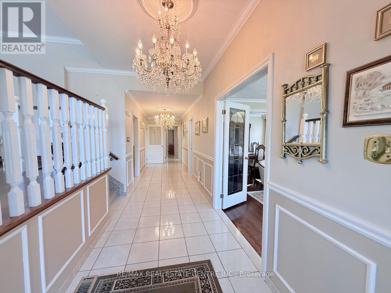 665 Woodbridge Avenue, Vaughan, Ontario  L4L 2T9 - Photo 6 - N12310349