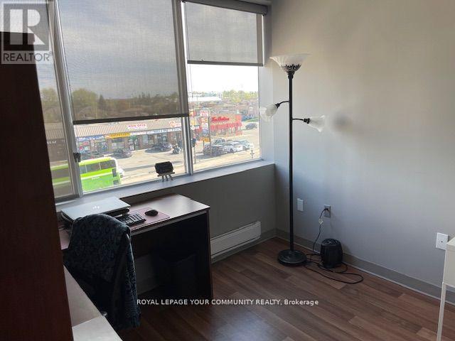 301 - 107 Holland Street E, Bradford West Gwillimbury, Ontario  L9N 1C3 - Photo 16 - N12411751