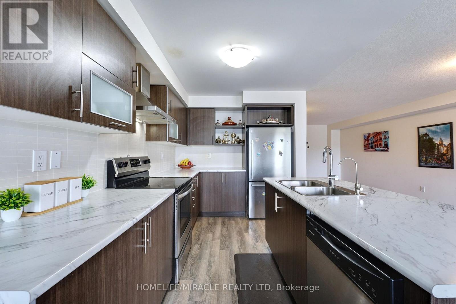 108 Golden Springs Drive, Brampton, Ontario  L7A 4N7 - Photo 16 - W12291563