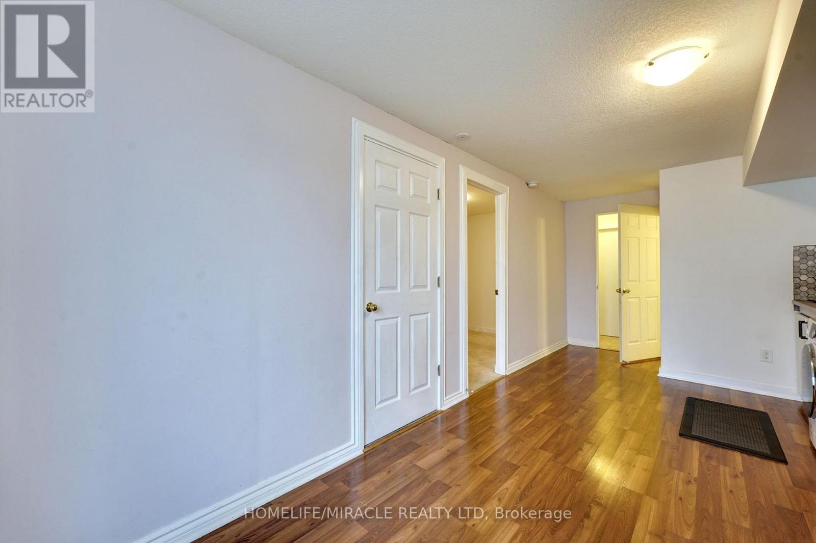 108 Golden Springs Drive, Brampton, Ontario  L7A 4N7 - Photo 37 - W12291563