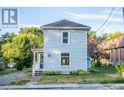 21 DOWNES AVENUE, Prince Edward County, Ontario