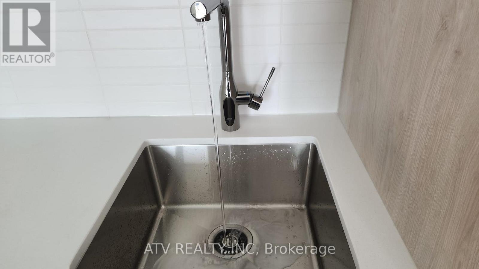 417 - 1007 The Queensway, Toronto, Ontario  M8Z 6C7 - Photo 10 - W12481390