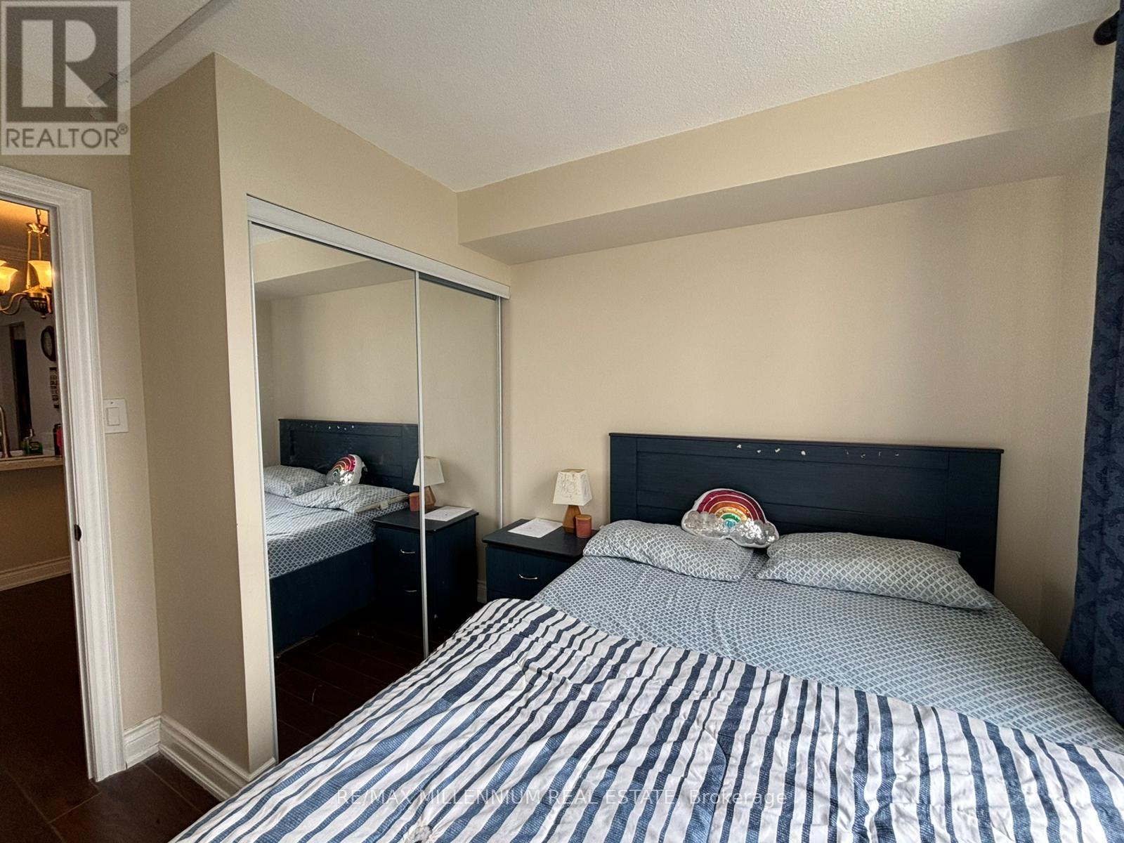 #1108 - 285 Enfield Place, Mississauga, Ontario  L5B 3Y6 - Photo 7 - W12481407