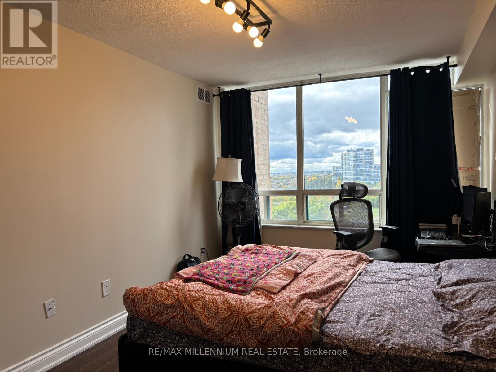 #1108 - 285 Enfield Place, Mississauga, Ontario  L5B 3Y6 - Photo 9 - W12481407