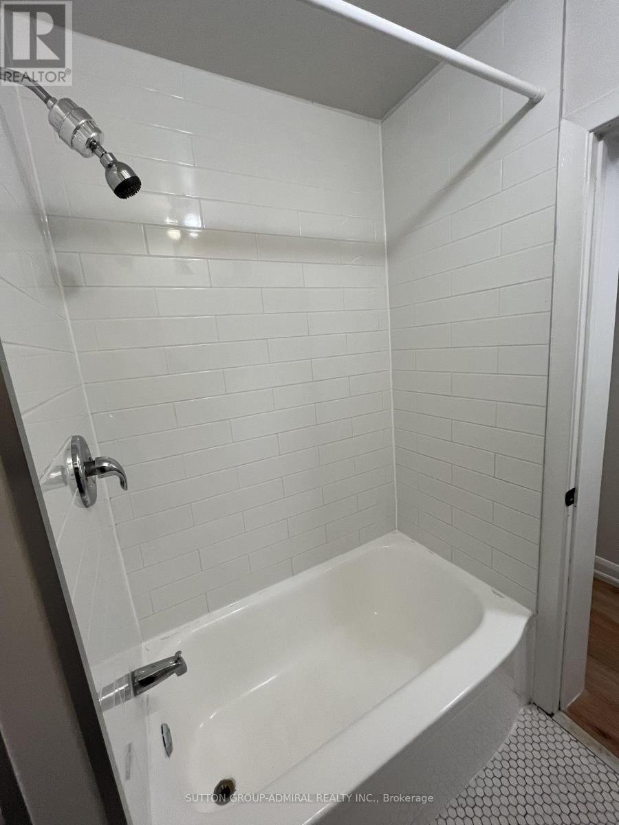 1 - 322 High Park Avenue, Toronto, Ontario  M6P 2S7 - Photo 5 - W12481409