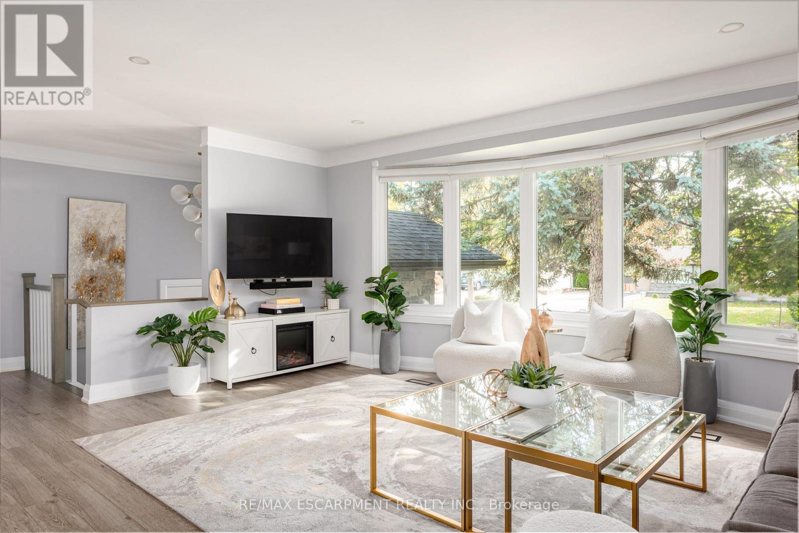 1220 Lambeth Road, Oakville, Ontario  L6H 2C8 - Photo 11 - W12481412