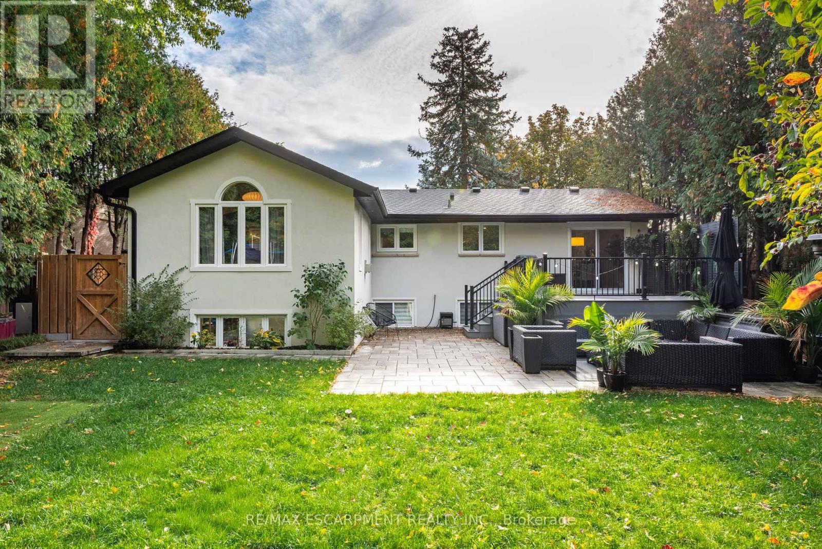 1220 Lambeth Road, Oakville, Ontario  L6H 2C8 - Photo 35 - W12481412