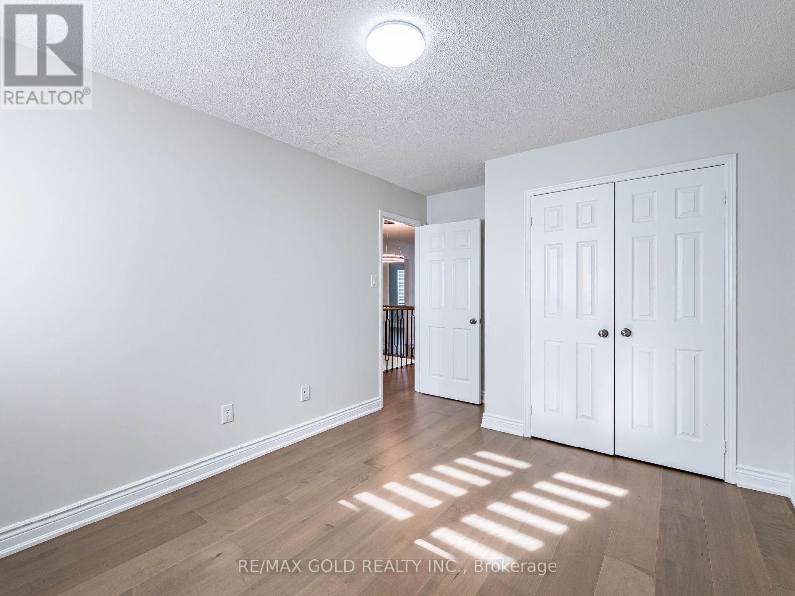 3 Hawkway Court, Brampton, Ontario  L6Y 4K7 - Photo 32 - W12481417