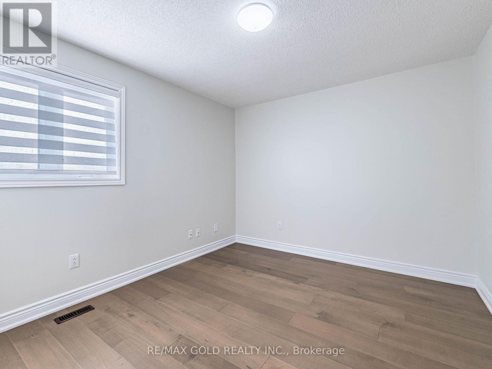 3 Hawkway Court, Brampton, Ontario  L6Y 4K7 - Photo 33 - W12481417
