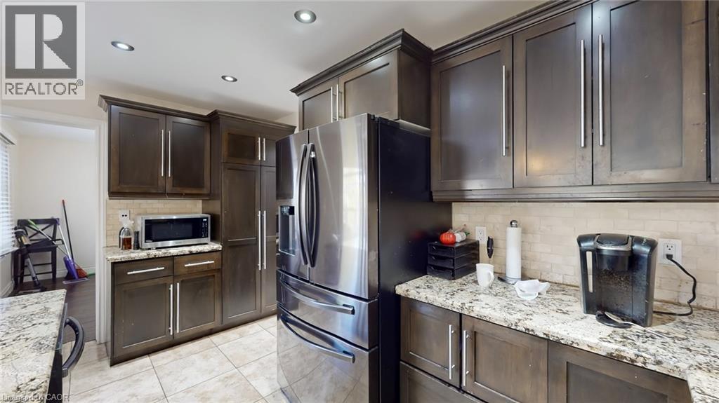 16 Mollison Court, Guelph, Ontario  N1C 1A7 - Photo 11 - 40782032