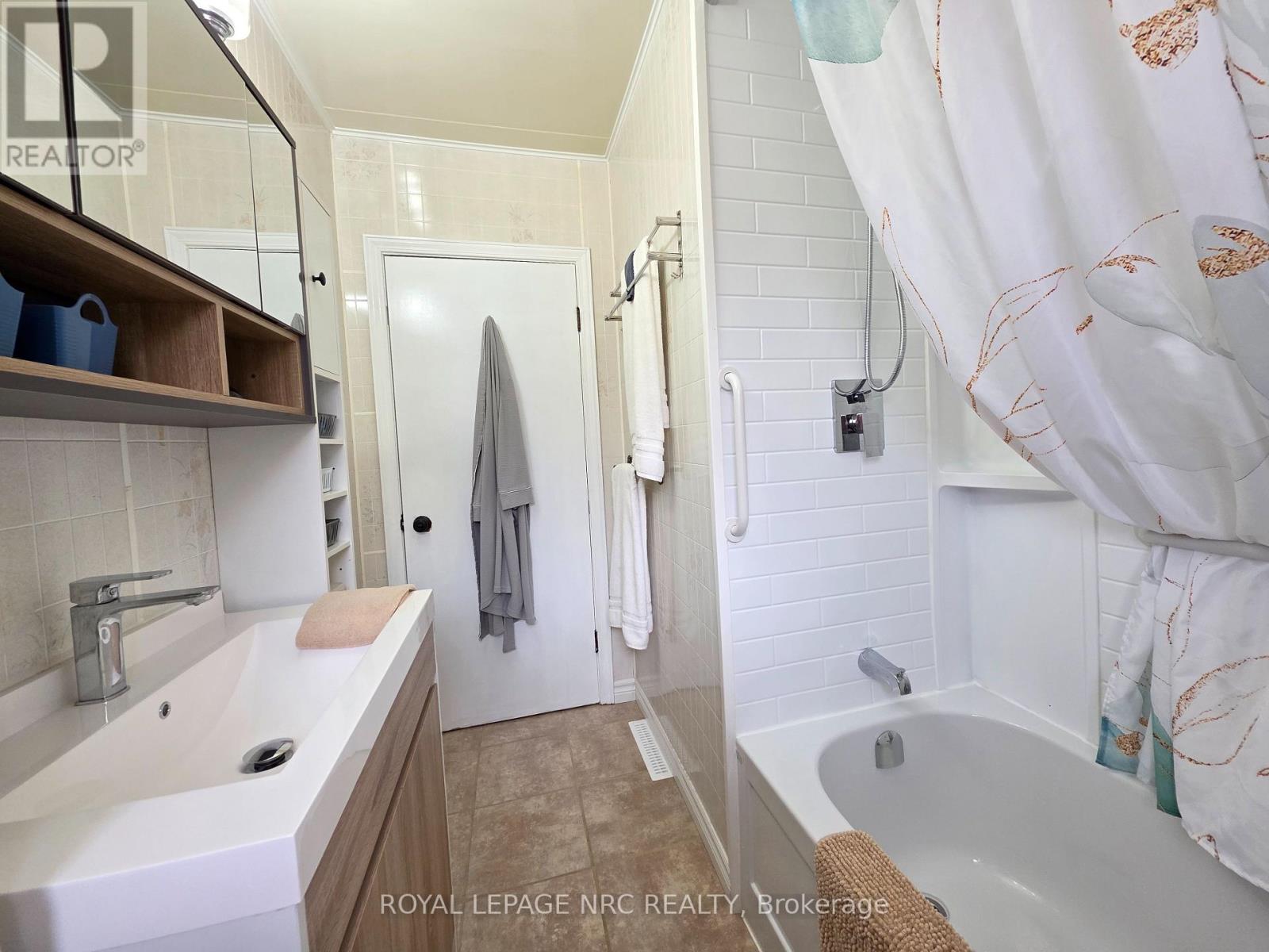 141 Mercury Avenue, Port Colborne, Ontario  L3K 2C8 - Photo 19 - X12481459