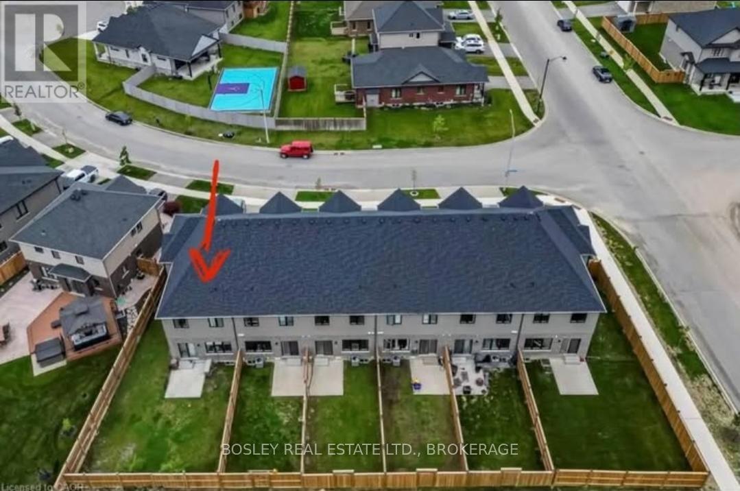 12 Spring Crest Way, Thorold, Ontario  L2V 0J8 - Photo 10 - X12481508