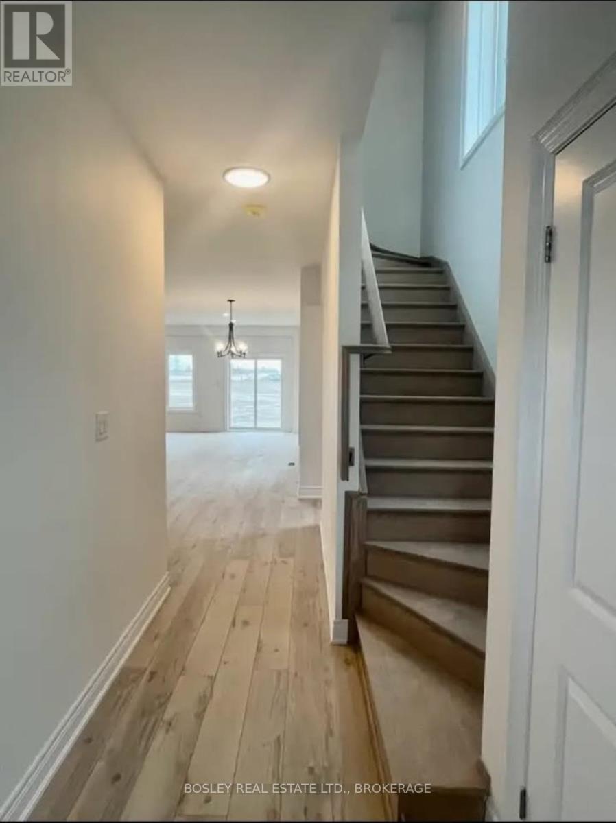 12 Spring Crest Way, Thorold, Ontario  L2V 0J8 - Photo 6 - X12481508