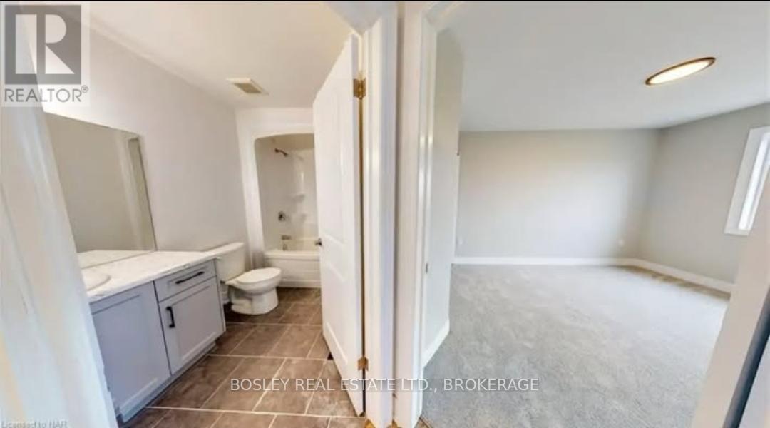 12 Spring Crest Way, Thorold, Ontario  L2V 0J8 - Photo 8 - X12481508