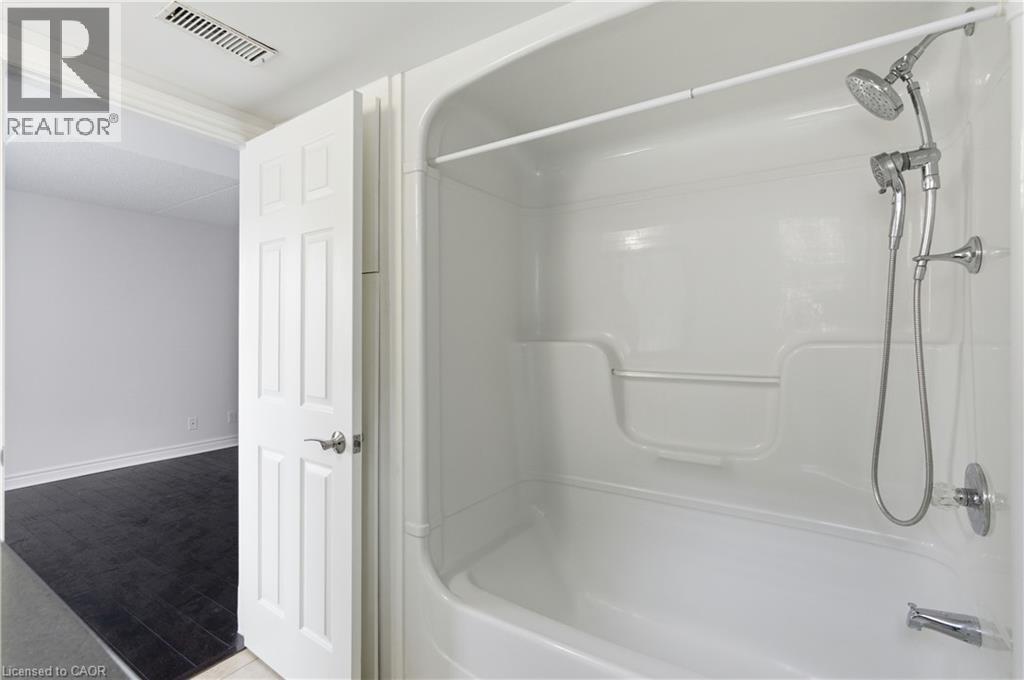 4013 Kilmer Drive Unit# 201, Burlington, Ontario  L7M 4M3 - Photo 26 - 40782135