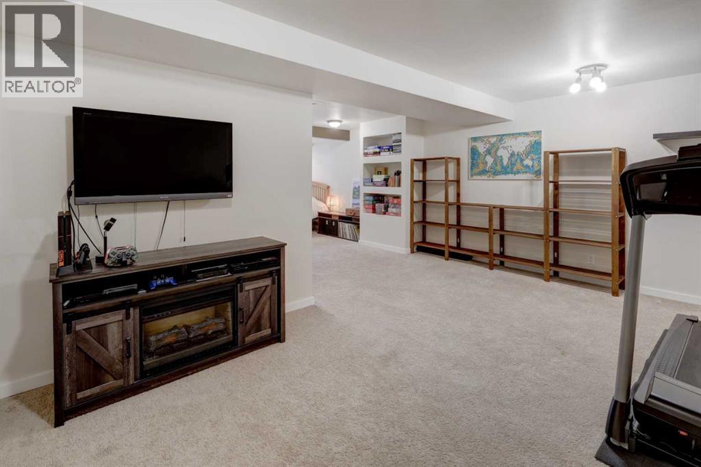 149 Hillcrest Avenue, Airdrie, Alberta  T4B 4C8 - Photo 25 - A2243702