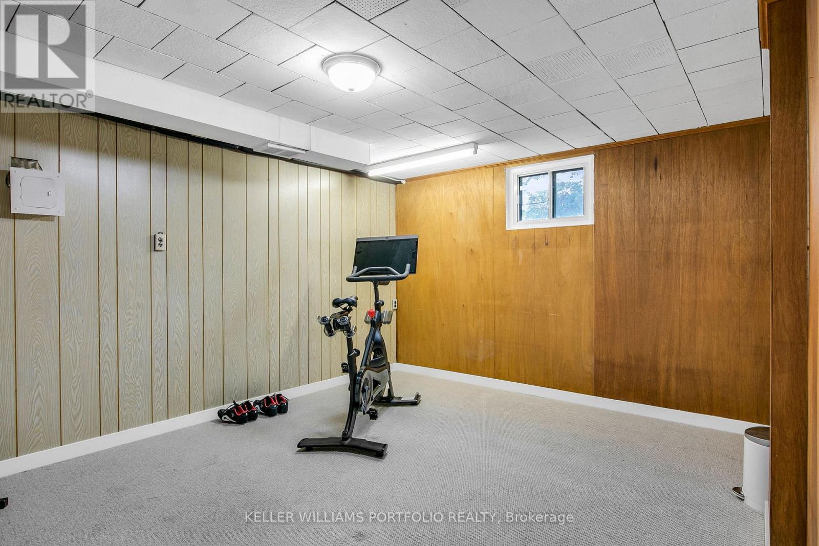 106 Botfield Avenue, Toronto, Ontario  M9B 4E5 - Photo 27 - W12475974