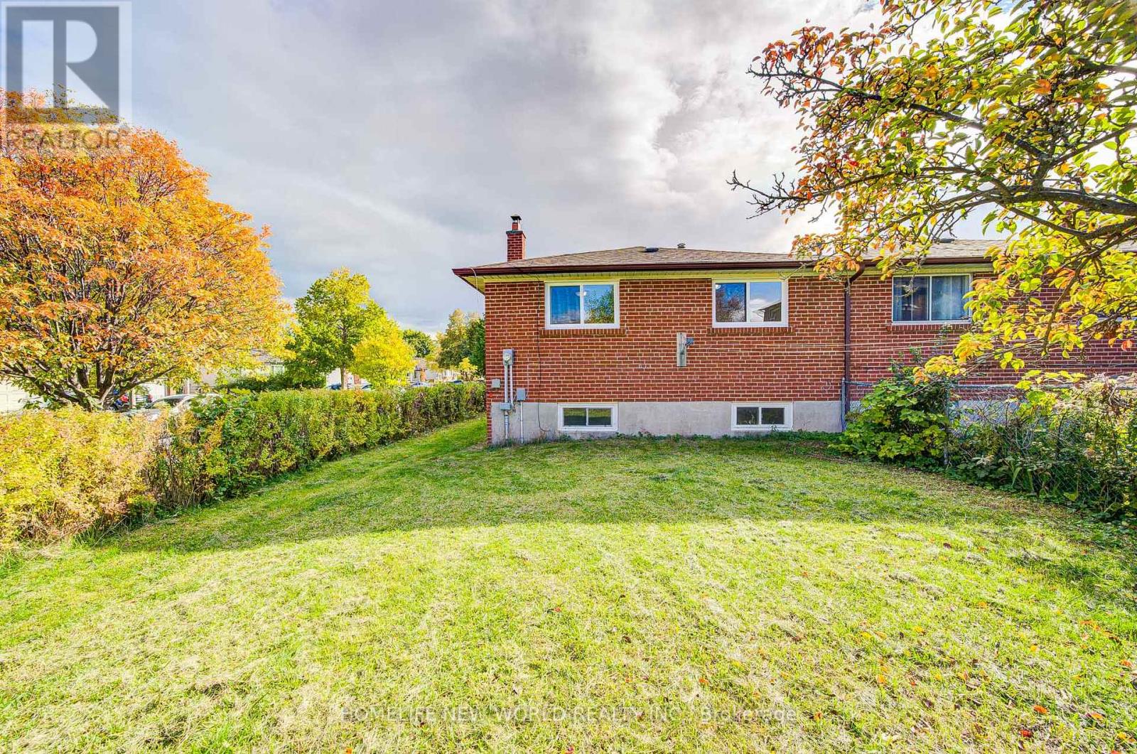 86 Tuscarora Drive, Toronto, Ontario  M2H 2K3 - Photo 49 - C12479665