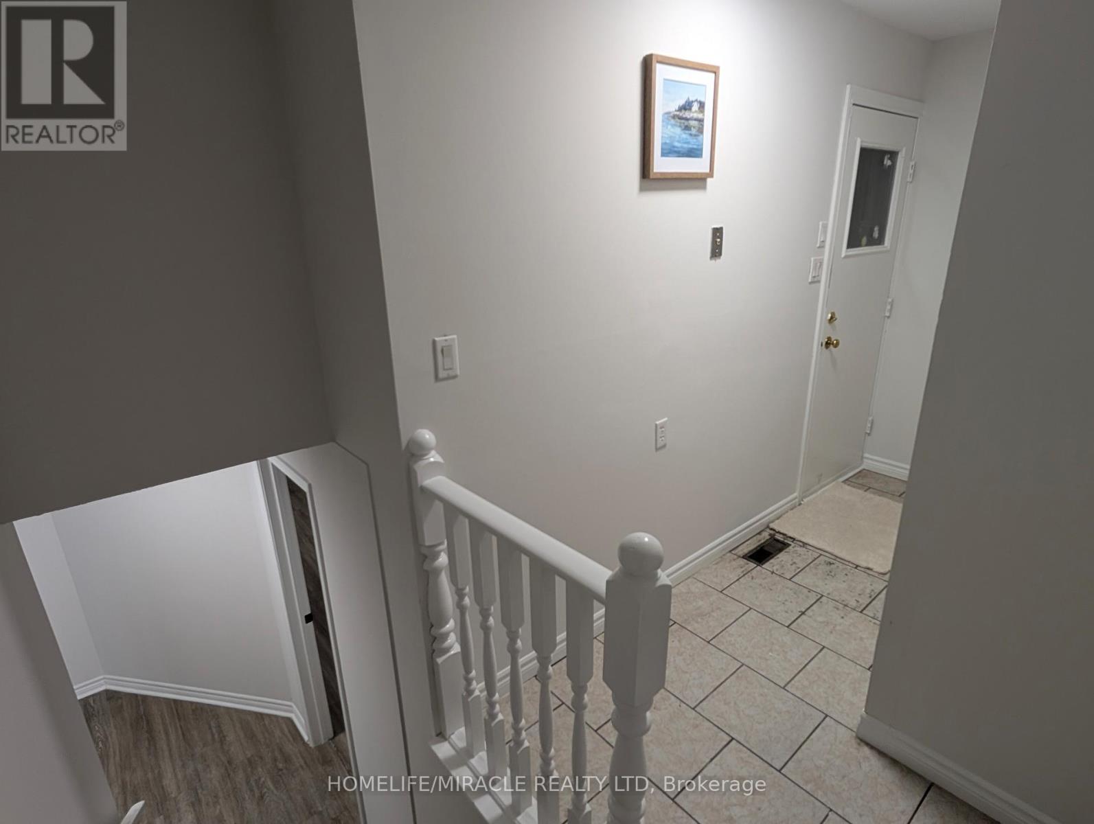 699 Classic Drive, London East, Ontario  N6W 5X1 - Photo 16 - X12481078