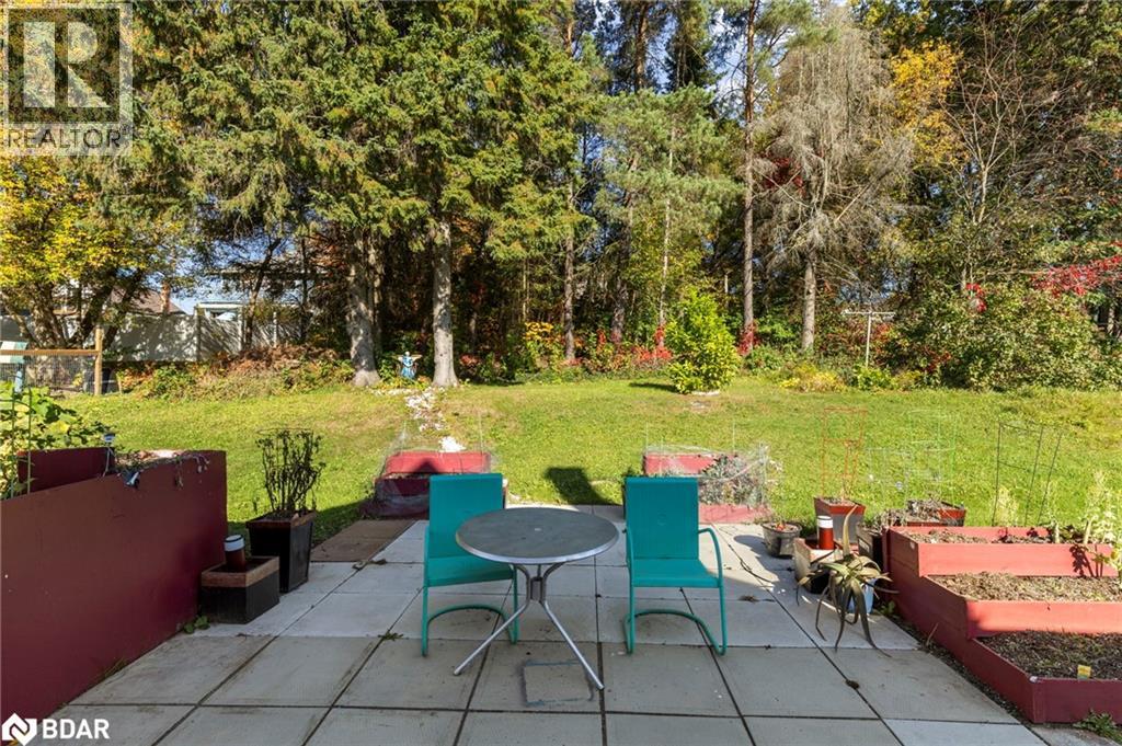 151 Huston Street, Burk's Falls, Ontario  P0A 1C0 - Photo 27 - 40774747