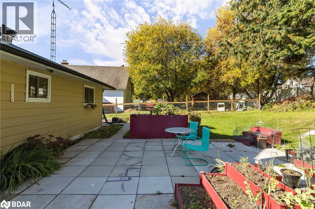 151 Huston Street, Burk's Falls, Ontario  P0A 1C0 - Photo 25 - 40774747