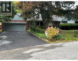 132 HILLCREST Avenue, Flamborough, Ontario