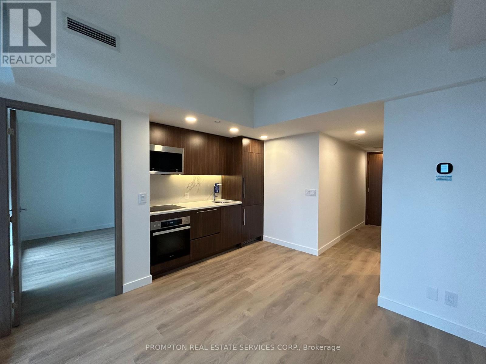 2509 - 38 Widmer Street, Toronto, Ontario  M5V 2E9 - Photo 5 - C12481424