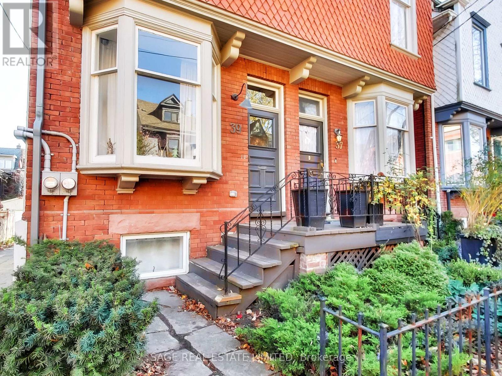 A (MAIN) - 39 SALISBURY AVENUE, Toronto, Ontario