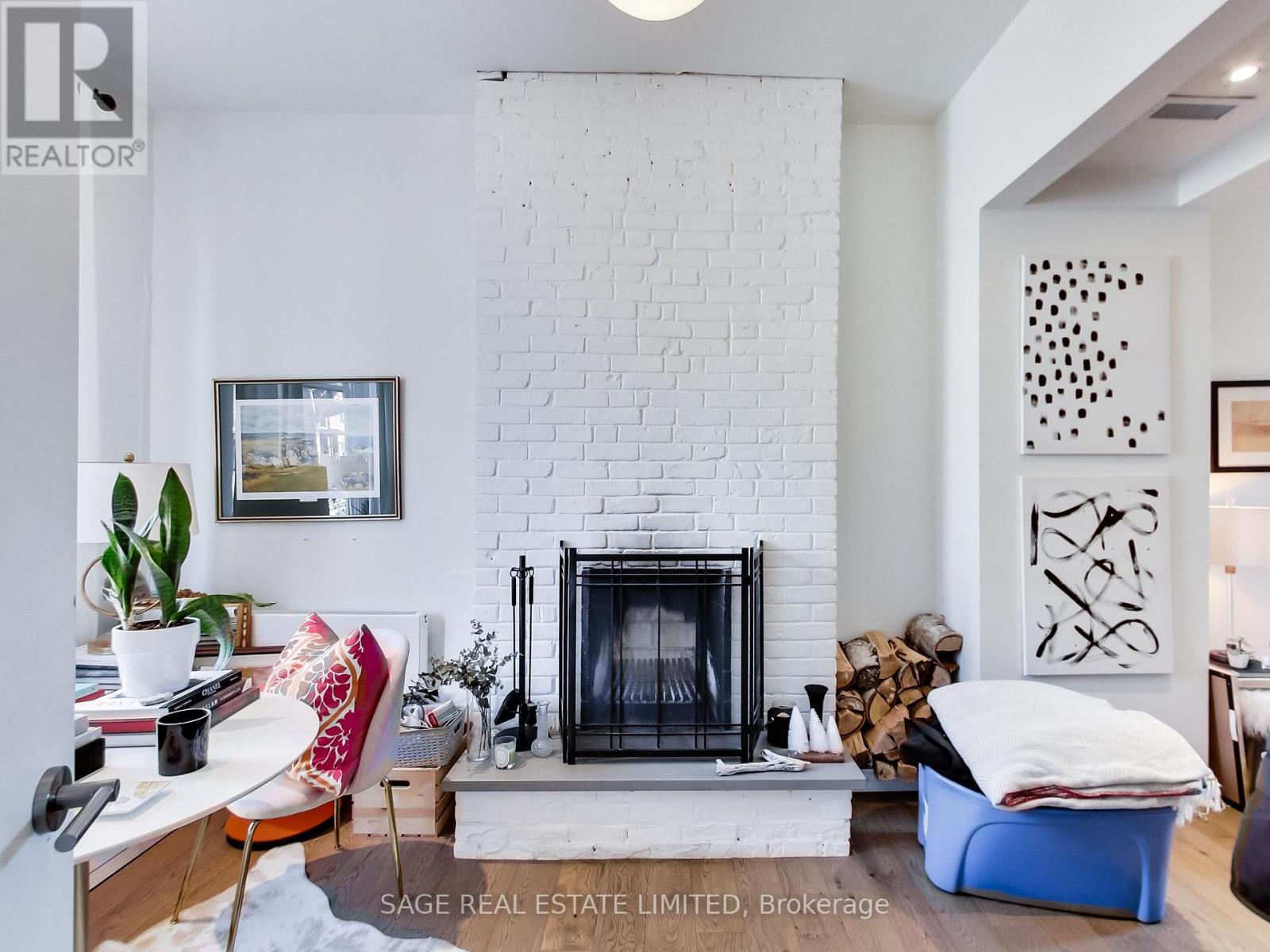A (Main) - 39 Salisbury Avenue, Toronto, Ontario  M4X 1C5 - Photo 3 - C12481450