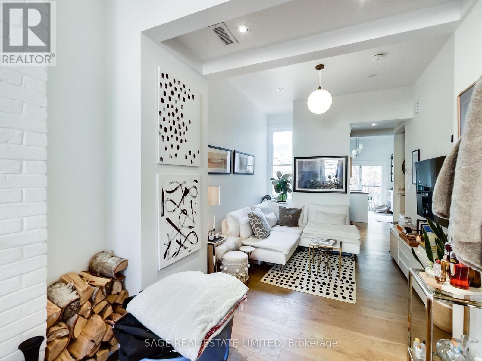 A (Main) - 39 Salisbury Avenue, Toronto, Ontario  M4X 1C5 - Photo 5 - C12481450
