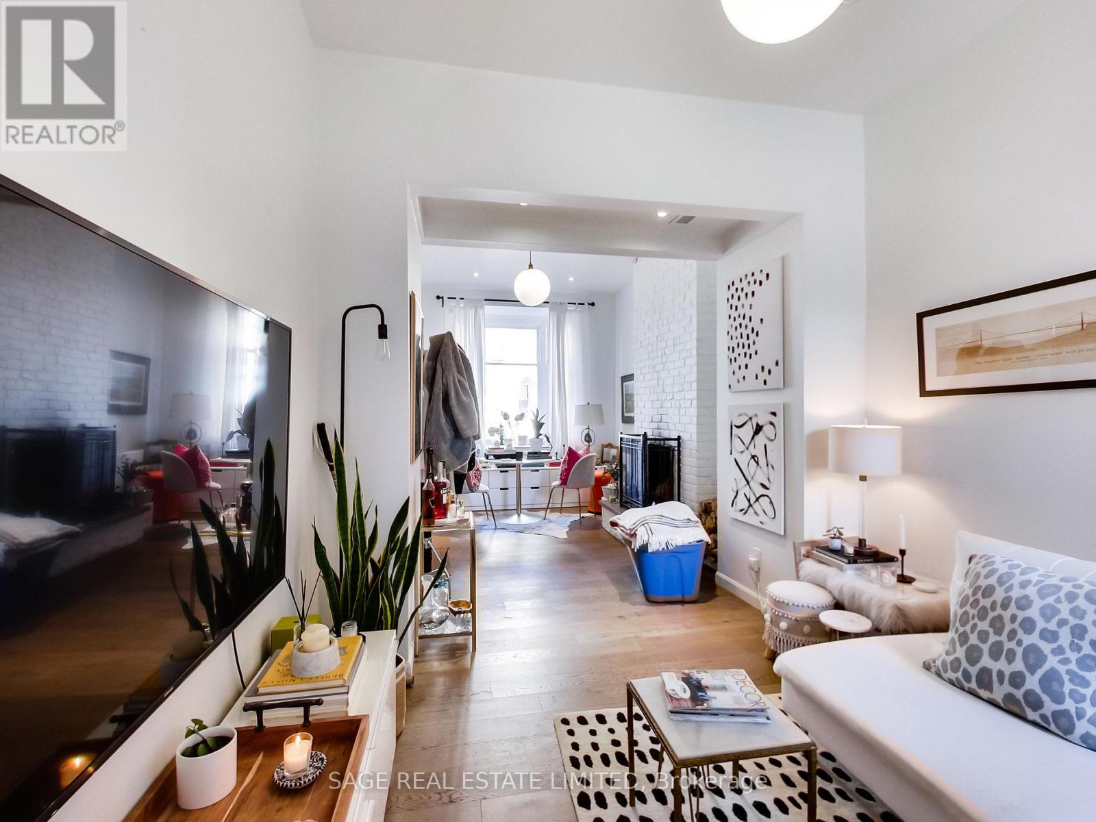 A (Main) - 39 Salisbury Avenue, Toronto, Ontario  M4X 1C5 - Photo 6 - C12481450