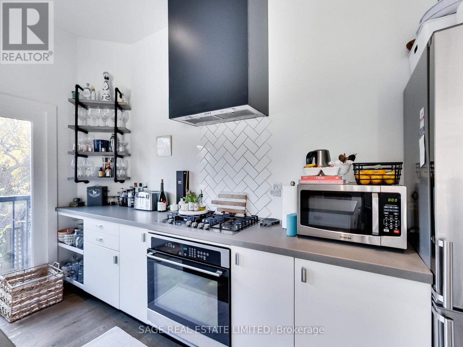A (Main) - 39 Salisbury Avenue, Toronto, Ontario  M4X 1C5 - Photo 8 - C12481450