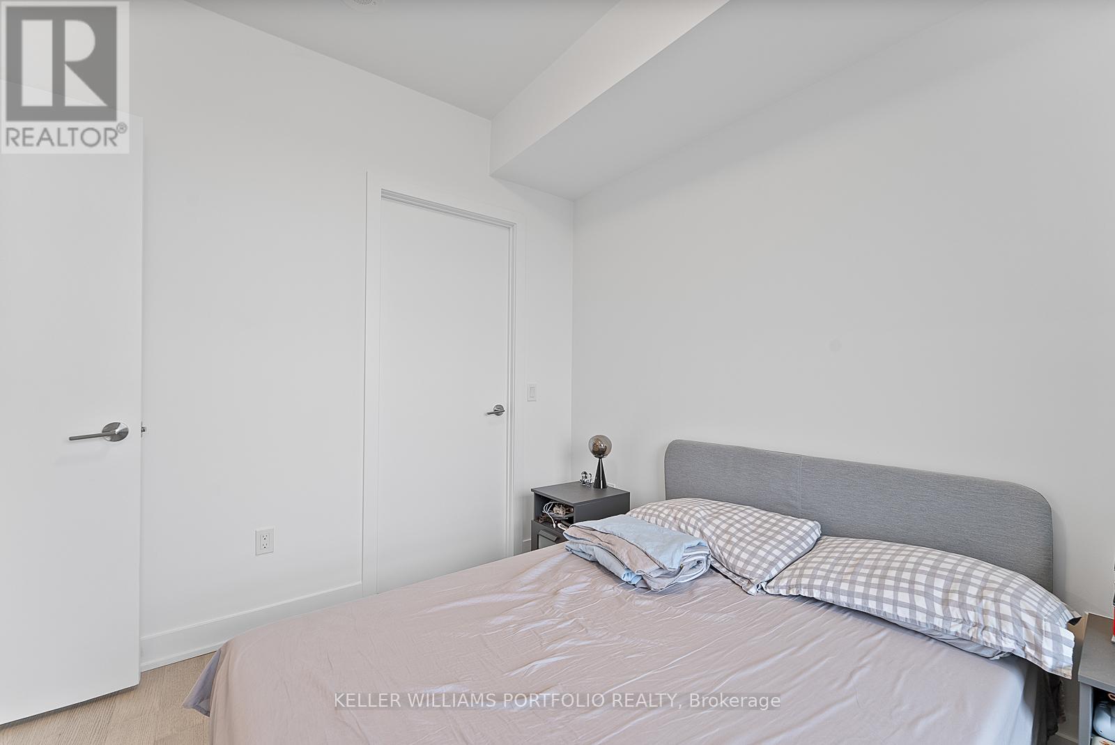 808 - 2 Teagarden Court, Toronto, Ontario  M2N 0L6 - Photo 17 - C12481488