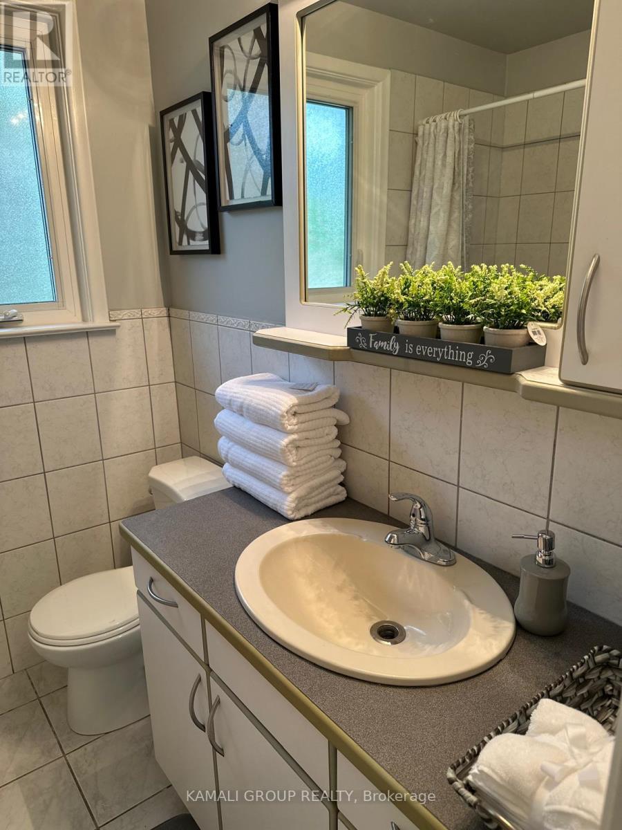 Main - 267 Homewood Avenue, Toronto, Ontario  M2R 2N4 - Photo 13 - C12481496